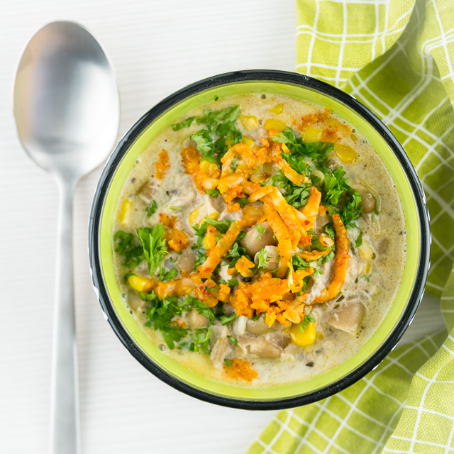 Slow Cooker Creamy White Chicken Chili I've long been intrigued by the ideas of a creamy white chicken chili, so I went ahead and worked on my own version of this unusual spicy treat!