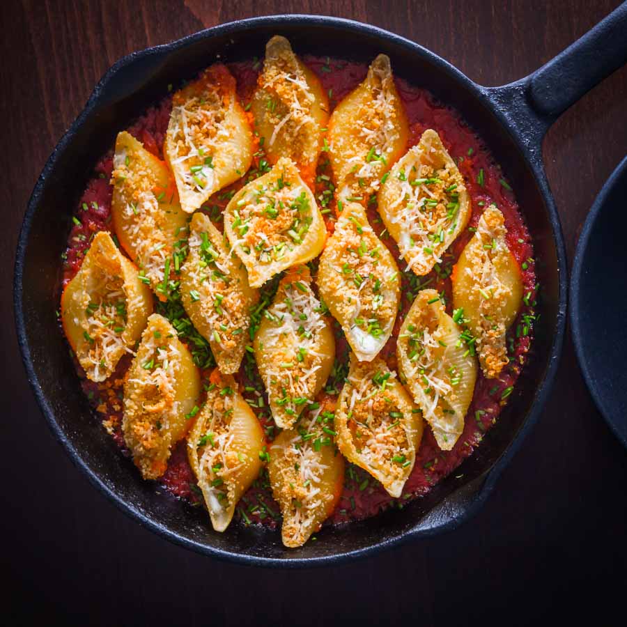 skillet goats cheese stuffed pasta shells krumpli