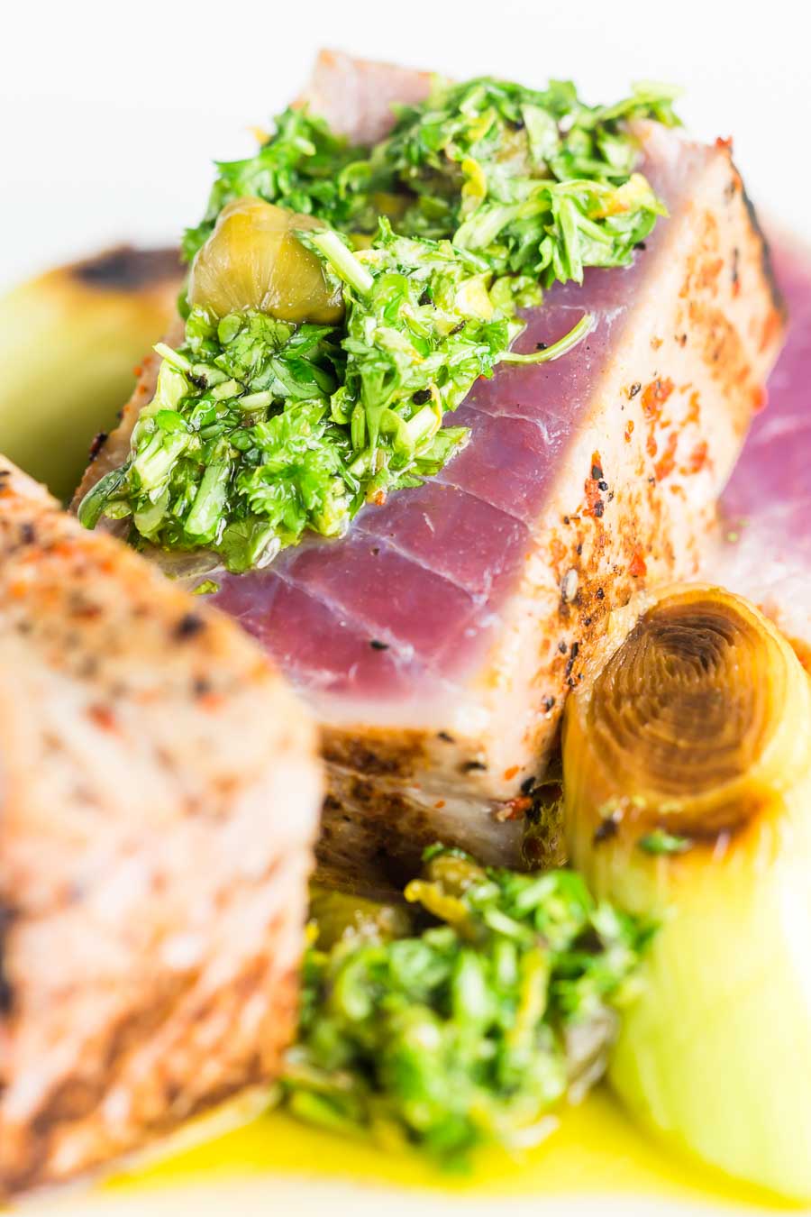 Tuna Steak With Lemon Caper Sauce-3