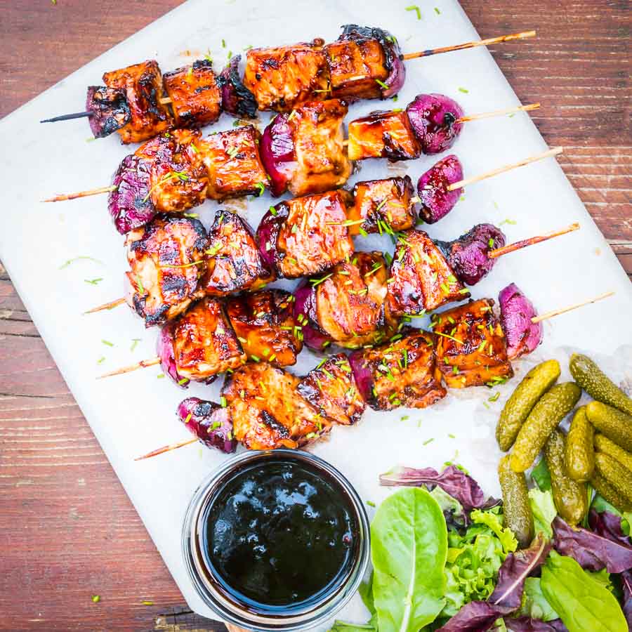 BBQ Pineapple Chicken Kebabs These pineapple chicken kebabs are simple BBQ fodder and are loaded with the sweet and sour flavours more commonly associated with a Chinese Takeaway!