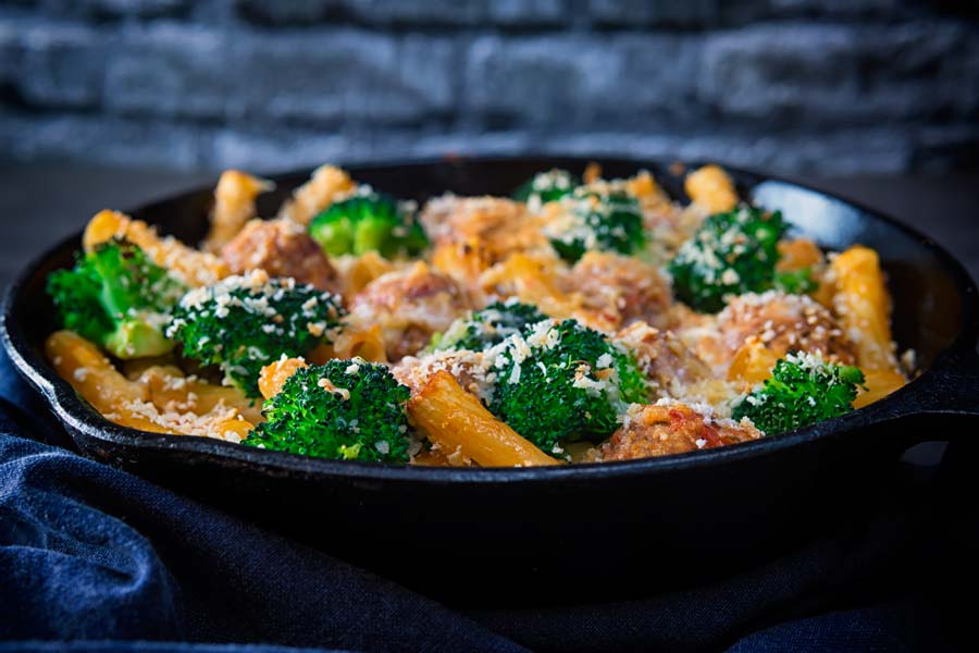 A pasta bake is such a comforting recipe and this turkey meatball pasta bake is gloriously tasty, cheesy and very very comforting!