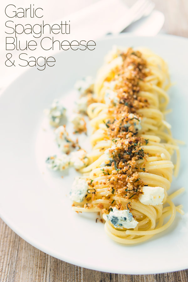 Pasta for the quick win again and this simple garlic spaghetti recipe is pushed over the top with some crispy sage breadcrumbs and Gorgonzola cheese #pastarecipes #vegetarianpastarecipes #quickpastarecipes #easypastarecipes #simplepastarecipes #recipeideas #rwecipeoftheday