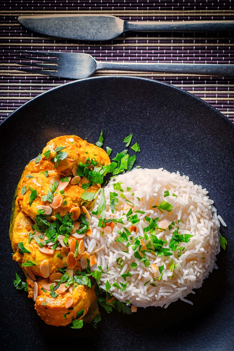 A chicken pasanda is a relatively mild ‘Mughal’ curry loaded with yoghurt and almond and is one of my absolute favourites.