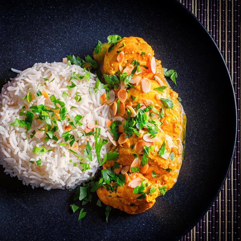 A chicken pasanda is a relatively mild ‘Mughal’ curry loaded with yoghurt and almond and is one of my absolute favourites.