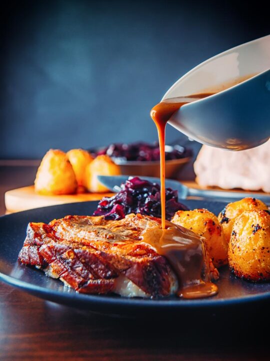 There is nothing as fine as a piece of slow roast pork belly with a crispy crackling, particularly when it has a sexy gravy too… So I guess this goes down as fine, real damn fine!