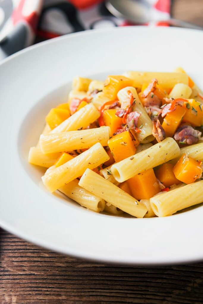 Easy Butternut Squash Pasta Recipe - Krumpli
