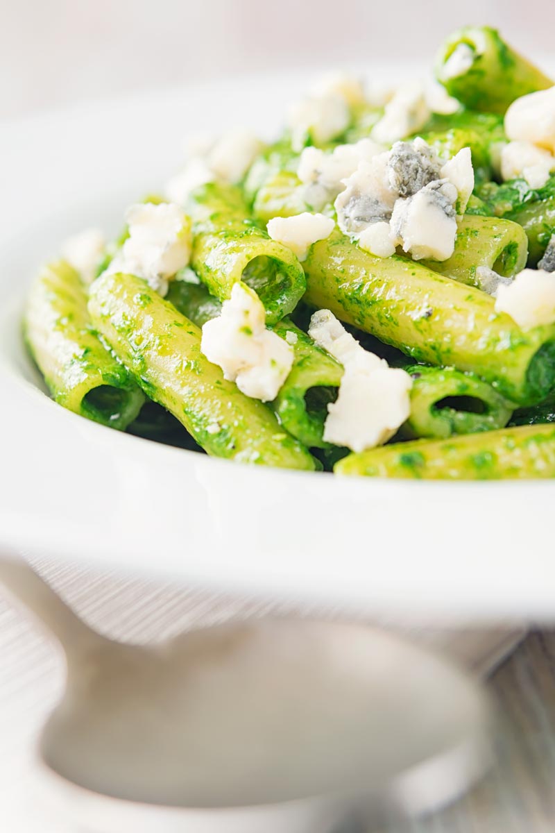 Wild Garlic Pesto Pasta with Gorgonzola Cheese | Krumpli