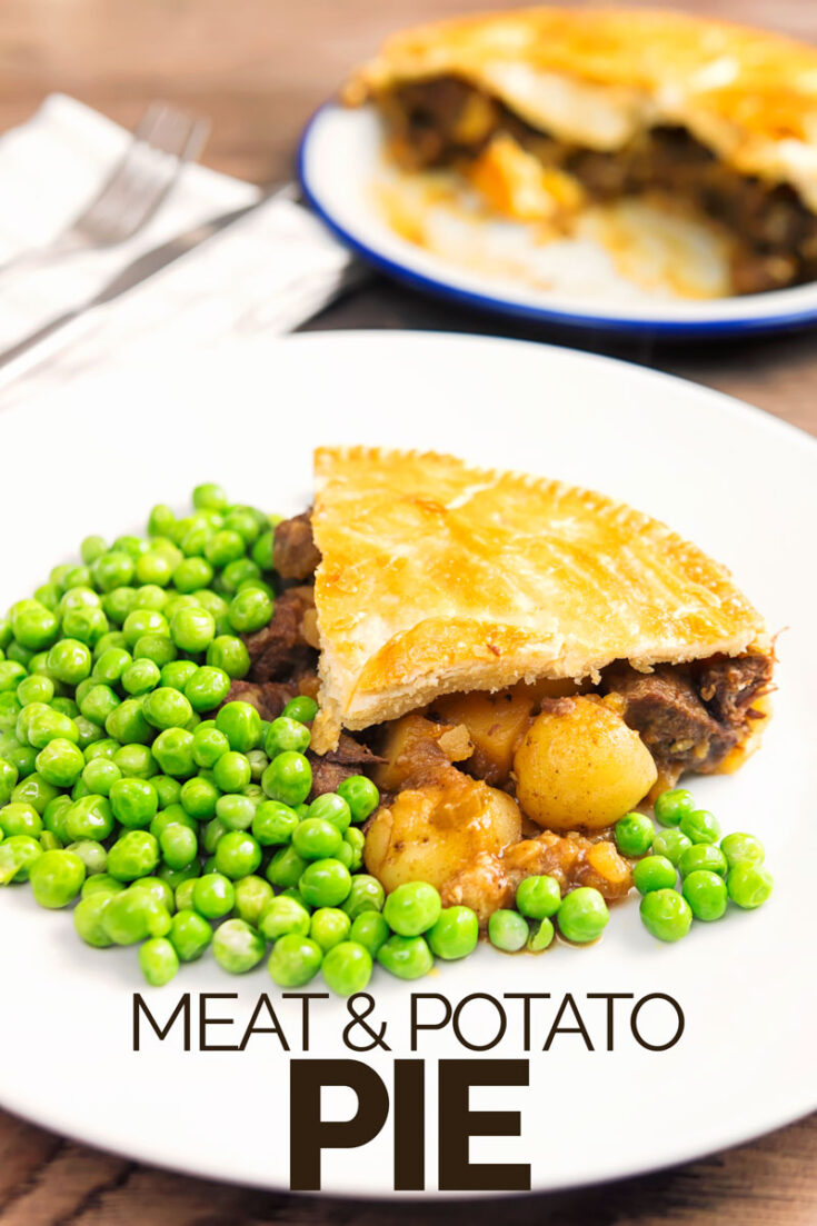Traditional British Meat and Potato Pie Krumpli