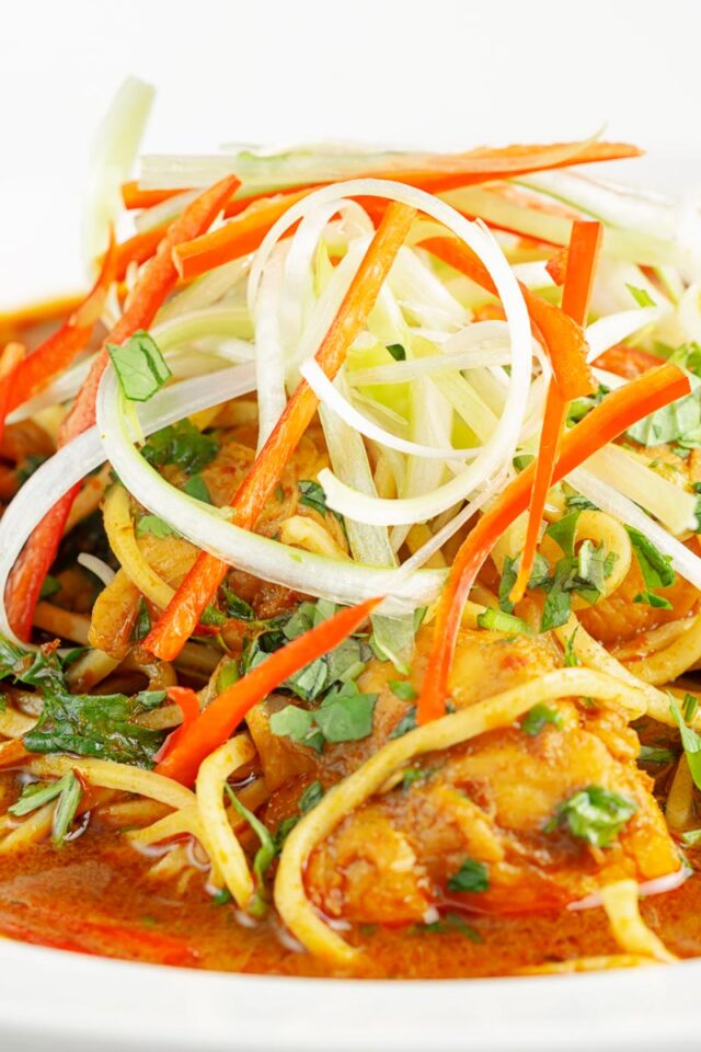 Quick & Spicy Thai Chicken Noodle Soup - Krumpli
