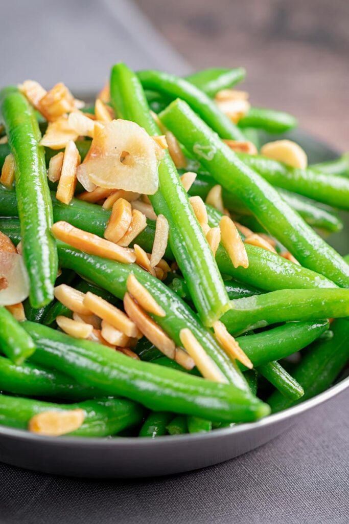 Green Beans with Almonds AKA Amandine Krumpli