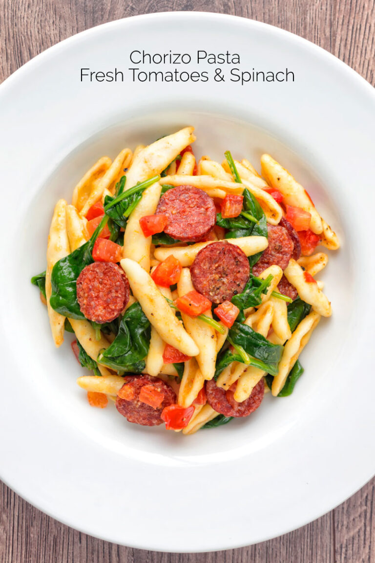 Chorizo Pasta with Tomatoes and Spinach | Krumpli