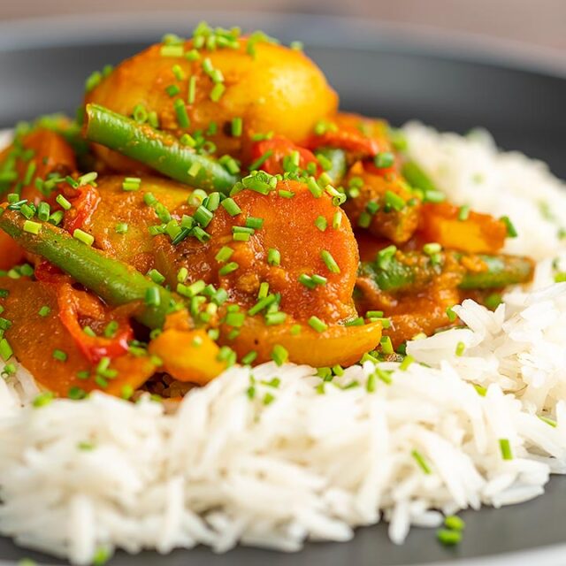 Vegetable Karahi Curry Easy, Delicious and Vegan | Krumpli