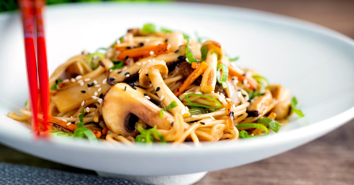 Mushroom Chow Mein Vegetarian Fakeaway Krumpli