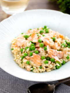 Salmon risotto with green peas and fennel seeds.