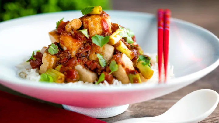 Crispy fried tofu with a spicy Vietnamese tomato sauce with fresh coriander.