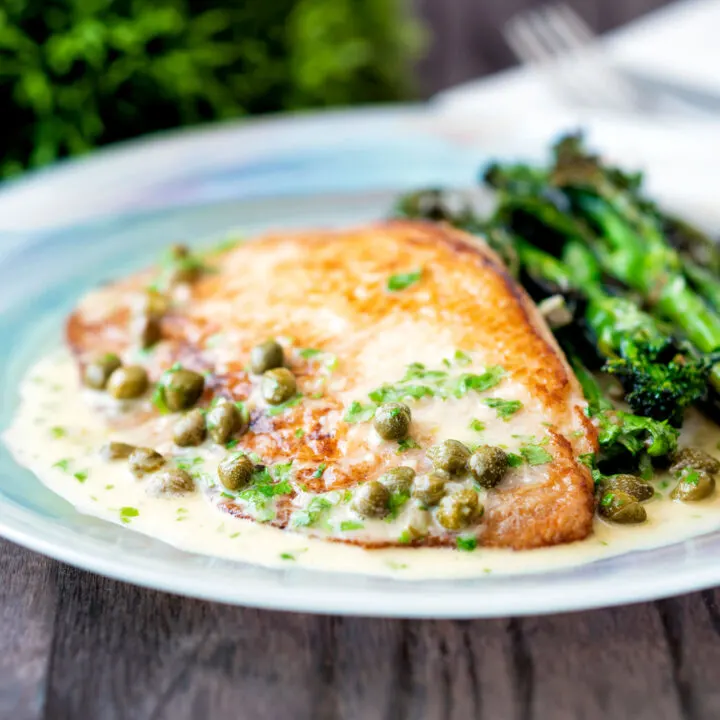 Pan fried skate wings served with a prosecco, caper, butter sauce and tenderstem broccoli.