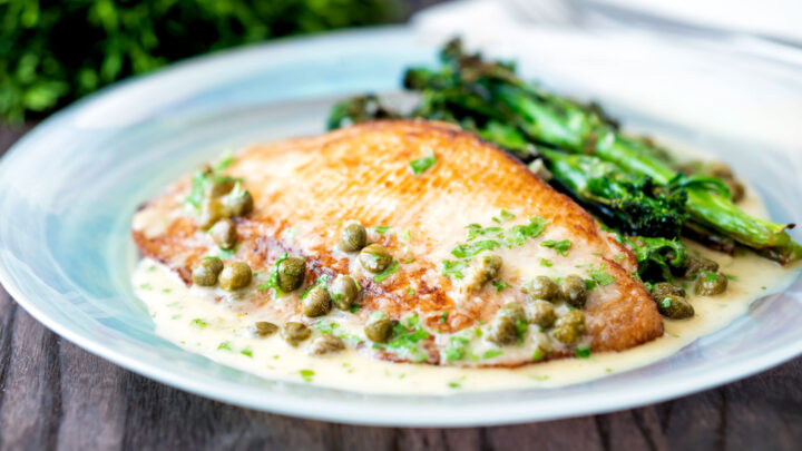 Pan fried skate wings served with a prosecco, caper, butter sauce and tenderstem broccoli.