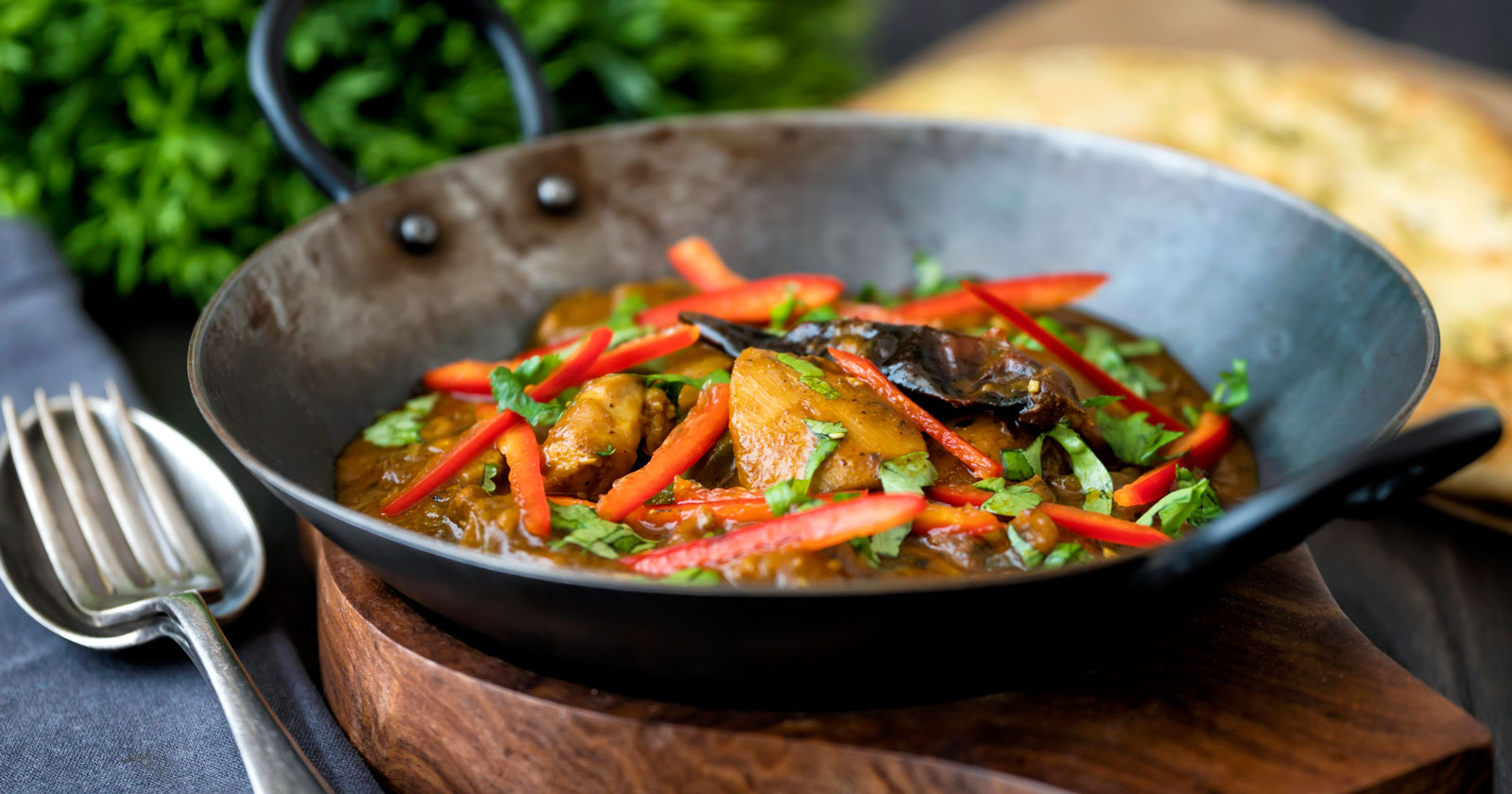 Garlic Chilli Chicken Indian Restaurant Style Curry - Krumpli