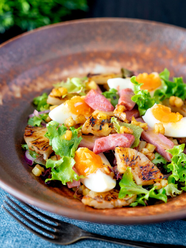 Gammon Salad with Egg and Pineapple Krumpli