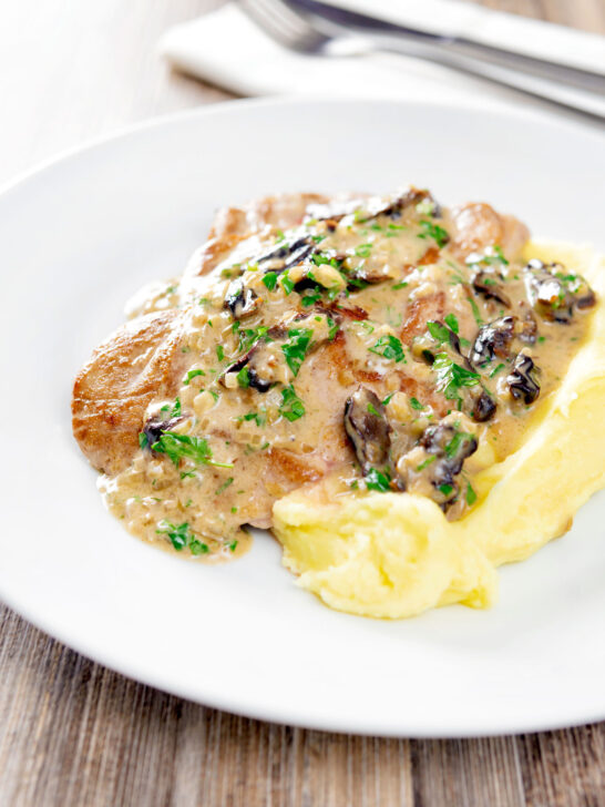 Pork fillet with prunes in a brandy cream sauce.