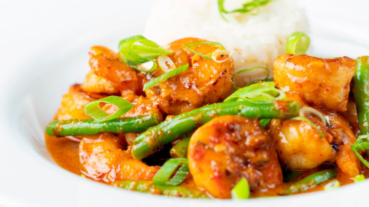 Thai red prawn and vegetable curry hot sale