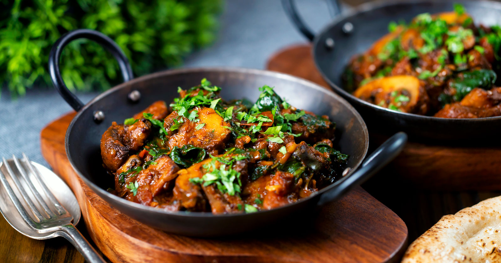 Quick Vegan Mushroom and Spinach Curry - Krumpli