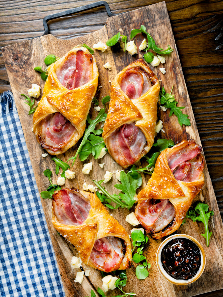 Cheese And Bacon Turnovers In Puff Pastry Krumpli cheese-and-bacon-turnovers-in-puff-pastry-krumpli