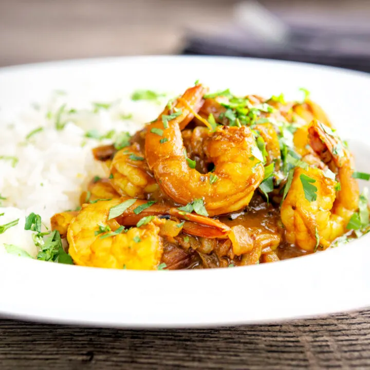 Quick hot and sour Indian prawn curry with tamarind.