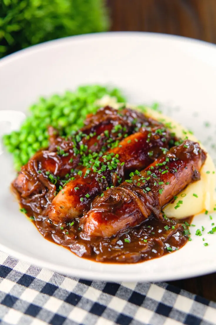 Devilled Sausages in a Spiced Gravy Krumpli