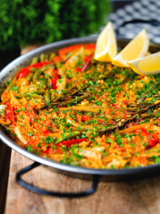 Mixed vegetable paella with fennel and artichokes (Vegan & Vegetarian).