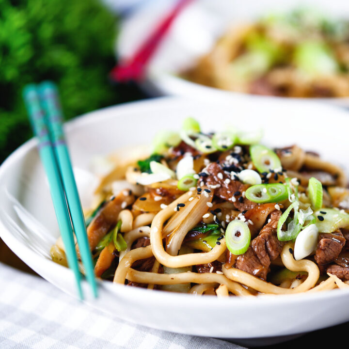 Beef (steak) yaki udon, stir fry noodles.