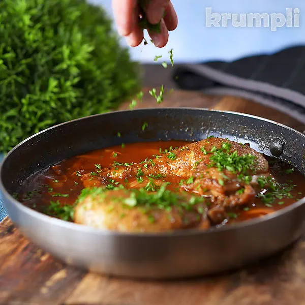 Chicken Chasseur process shots 16 of 16