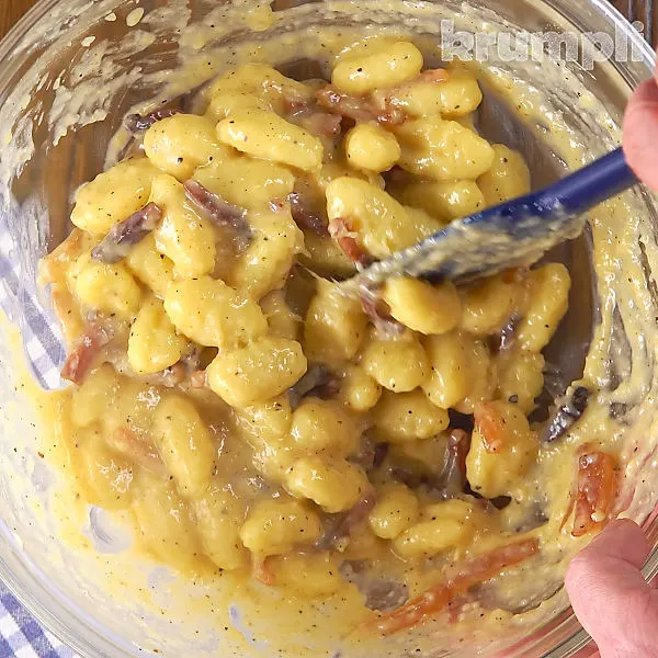 Gnocchi Carbonara process shots 12 of 13