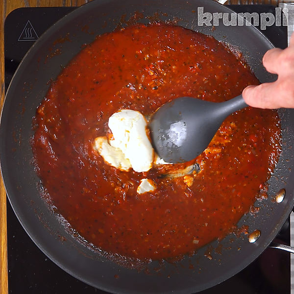 Tomato and Mascarpone Pasta process shots 8 of 12