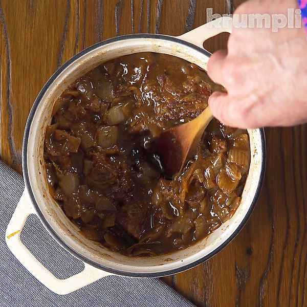 Carbonnade Flamande process shots 15 of 16
