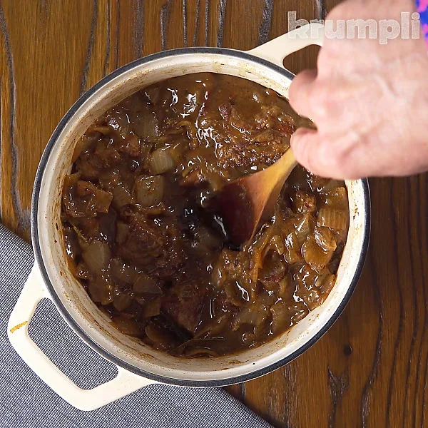 Carbonnade Flamande process shots 15 of 16