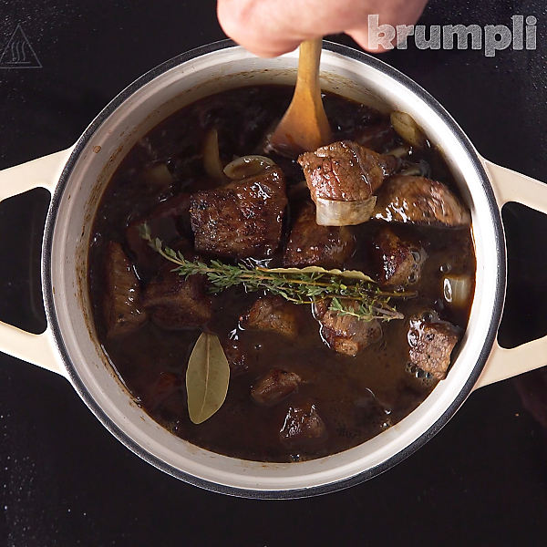 Carbonnade Flamande process shots 9 of 16