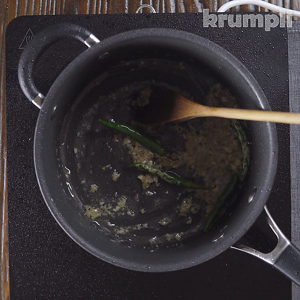 Chicken Rezala Curry process shots 17 of 33