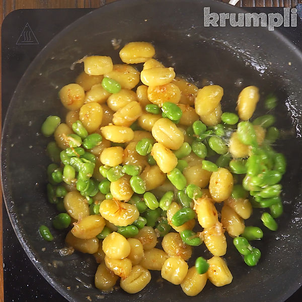 Fried Gnocchi process shots 10 of 15