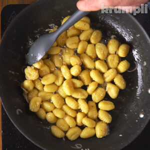 Fried Gnocchi process shots 6 of 15