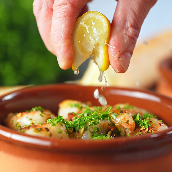Gambas Pil Pil process shots 10 of 10
