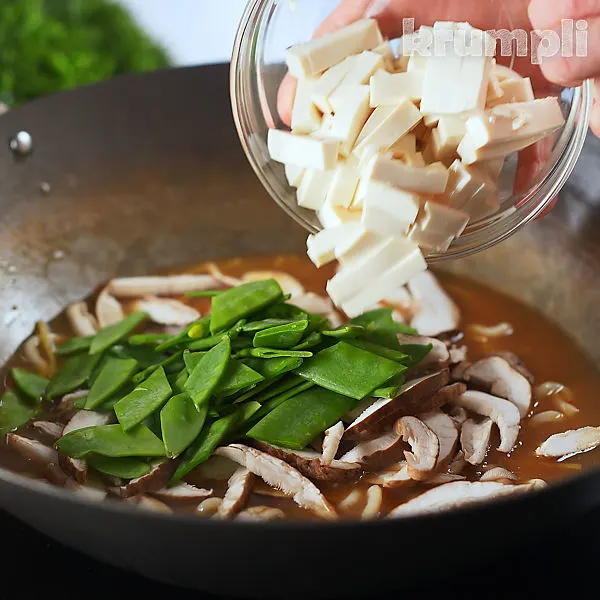 Miso Noodle Soup process shots 9 of 12