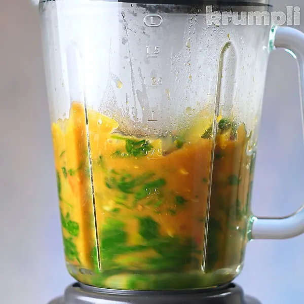 Palak Paneer process shots 10 of 17