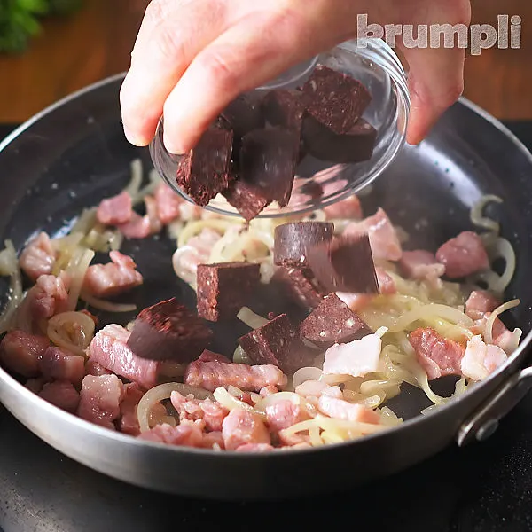 Sausage and Baked Bean Casserole process shots 5 of 13