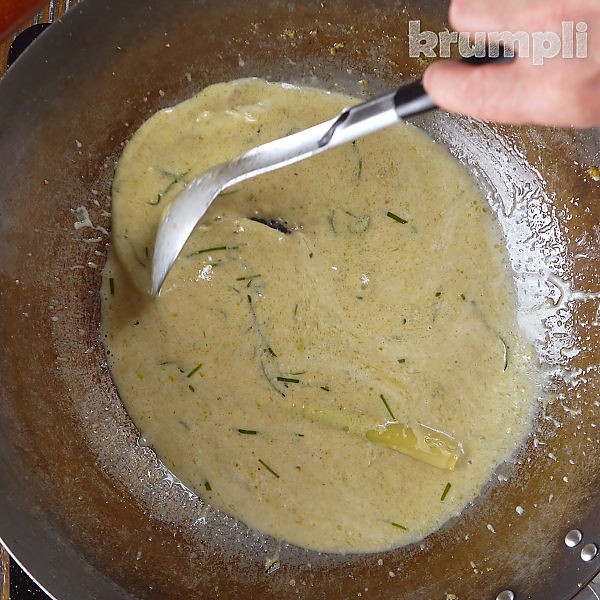 Green thai tofu curry process shots 10 of 20