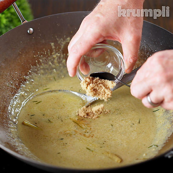 Green thai tofu curry process shots 13 of 20