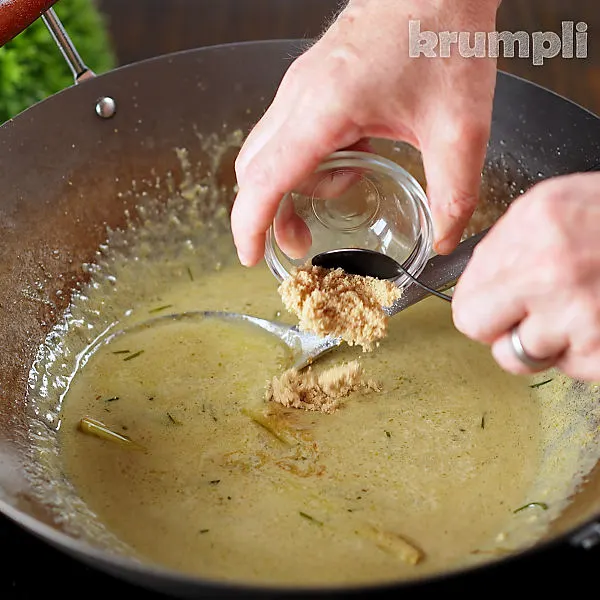 Green thai tofu curry process shots 13 of 20
