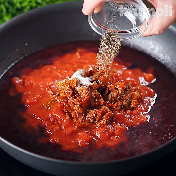 Gnocchi with Tomato Sauce process shots 6 of 12