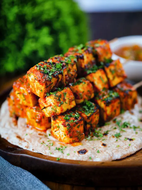 Paneer tikka kebabs served with homemade chapatis, and mango chutney.