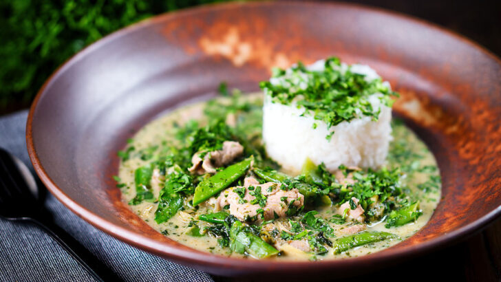 Herby Thai style green pork curry with sugarsnap peas and jasmine rice.